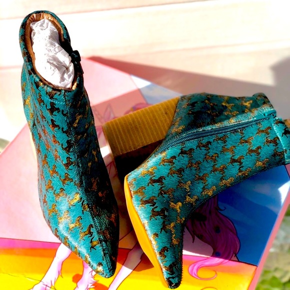 Jeffrey Campbell Shoes - Jeffrey Campbell Teal Pony Hair Booties Gold Unicorns Sz 6
